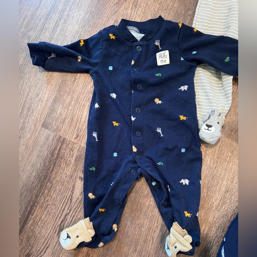 Carters PJs Bundle 3 months - Picture 3 of 10